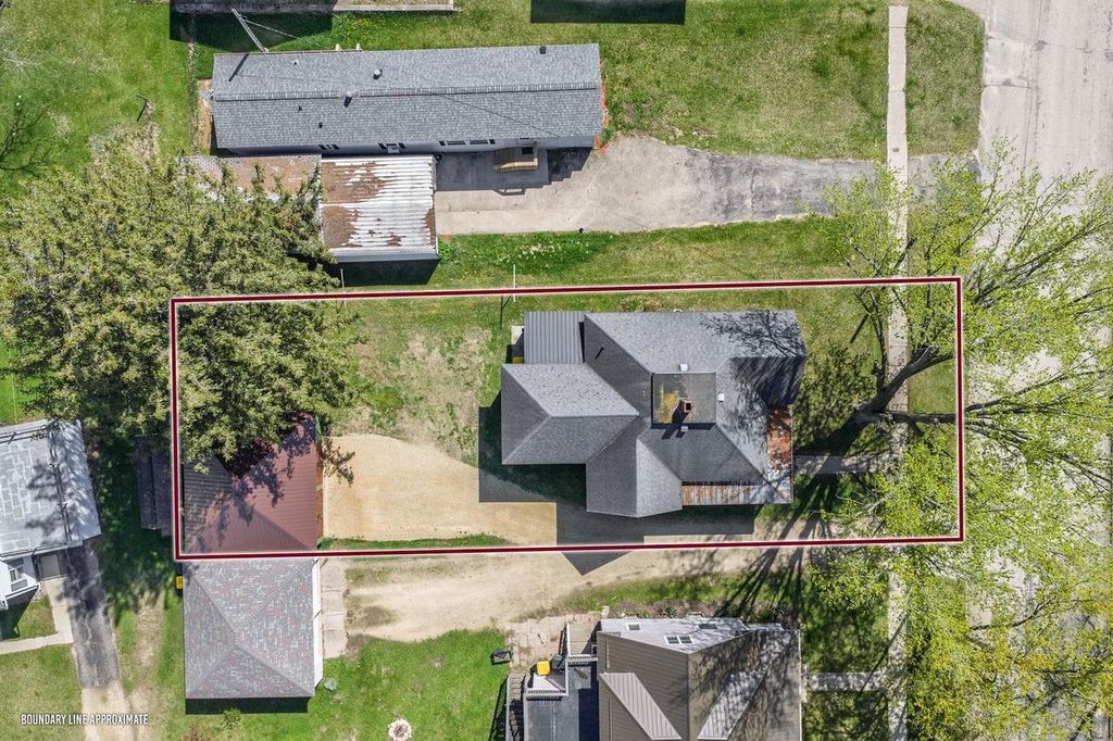 Photo of 203 E Colvin ROAD, Wonewoc, WI 53968 (MLS # 2022060)