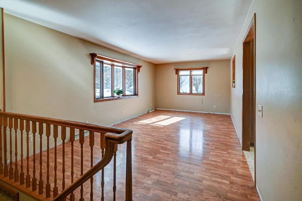 Photo of 911 Valley ROAD, Poynette, WI 53955 (MLS # 2015314)