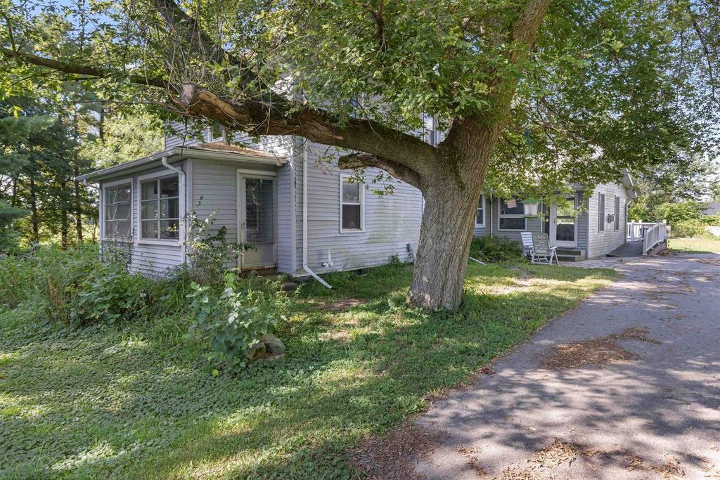 Photo of 1610 Town Hall ROAD, Beloit, WI 53511 (MLS # 2008914)