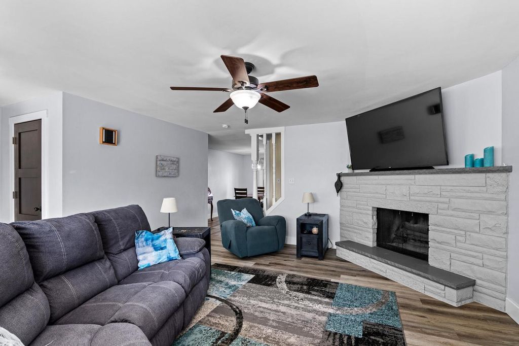 Photo of 3912 Wildwood DRIVE, Manitowoc, WI 54220 (MLS # 1935533)