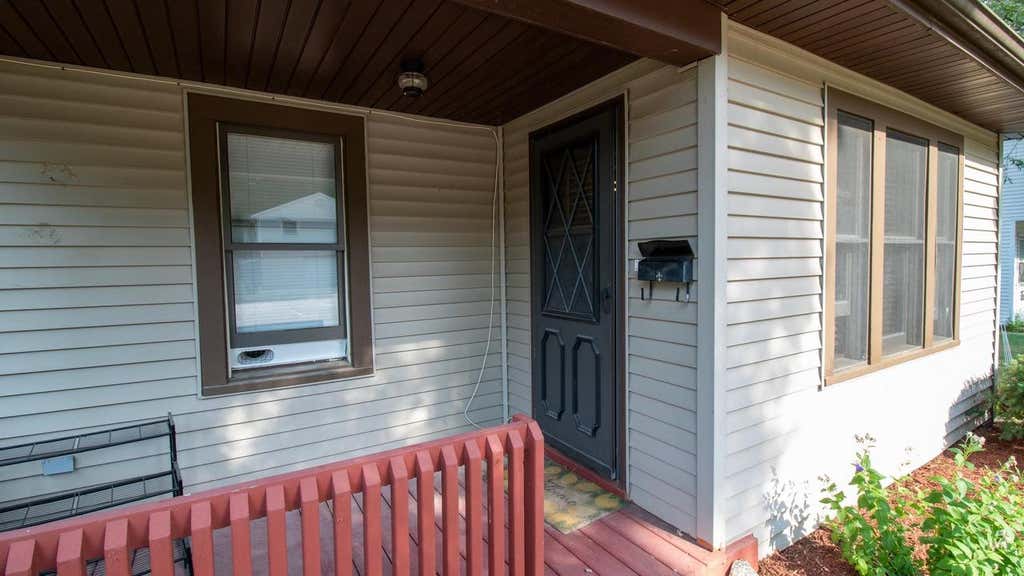 Photo of 1431 N 1st AVENUE, Wausau, WI 54401 (MLS # 22604052)