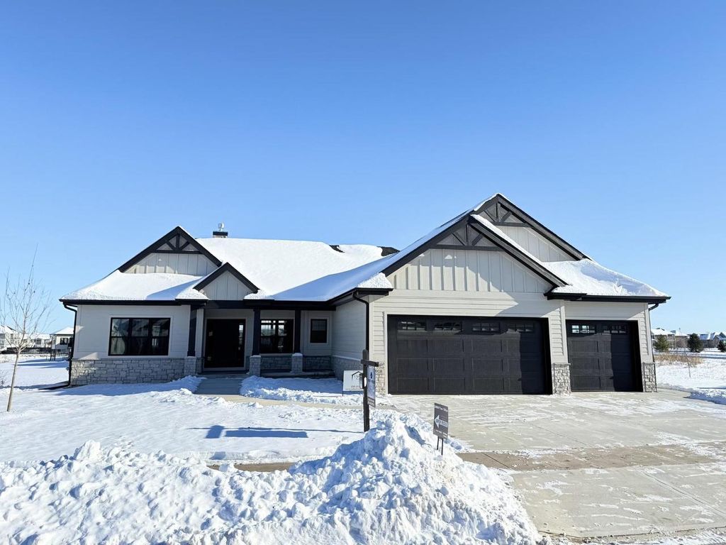 Photo of 908 Travis Larson COURT, Waunakee, WI 53597 (MLS # 2011296)