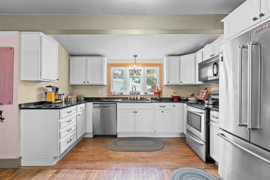 Photo of N3328 Meade STREET, Appleton, WI 54913 (MLS # 50332167)