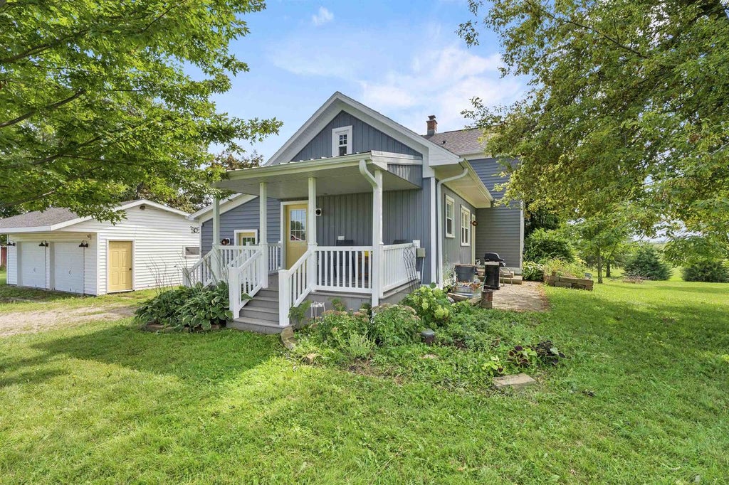 Photo of N3328 Meade STREET, Appleton, WI 54913 (MLS # 50332167)