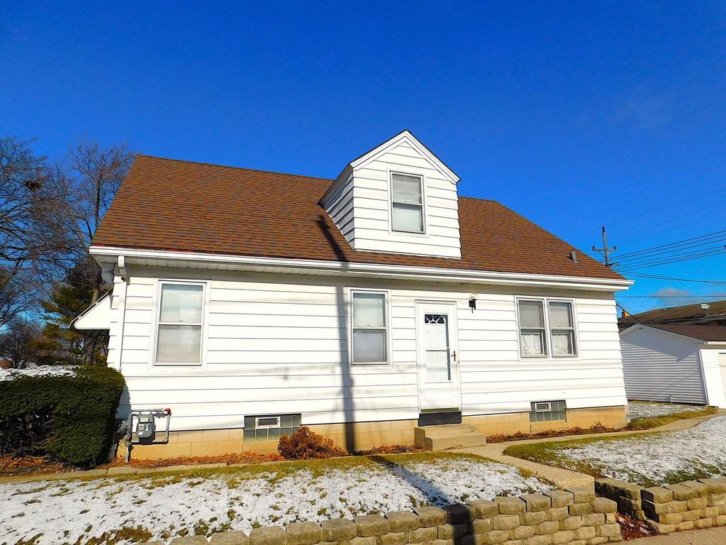 Photo of 3520 N 77th STREET, Milwaukee, WI 53222 (MLS # 1947639)