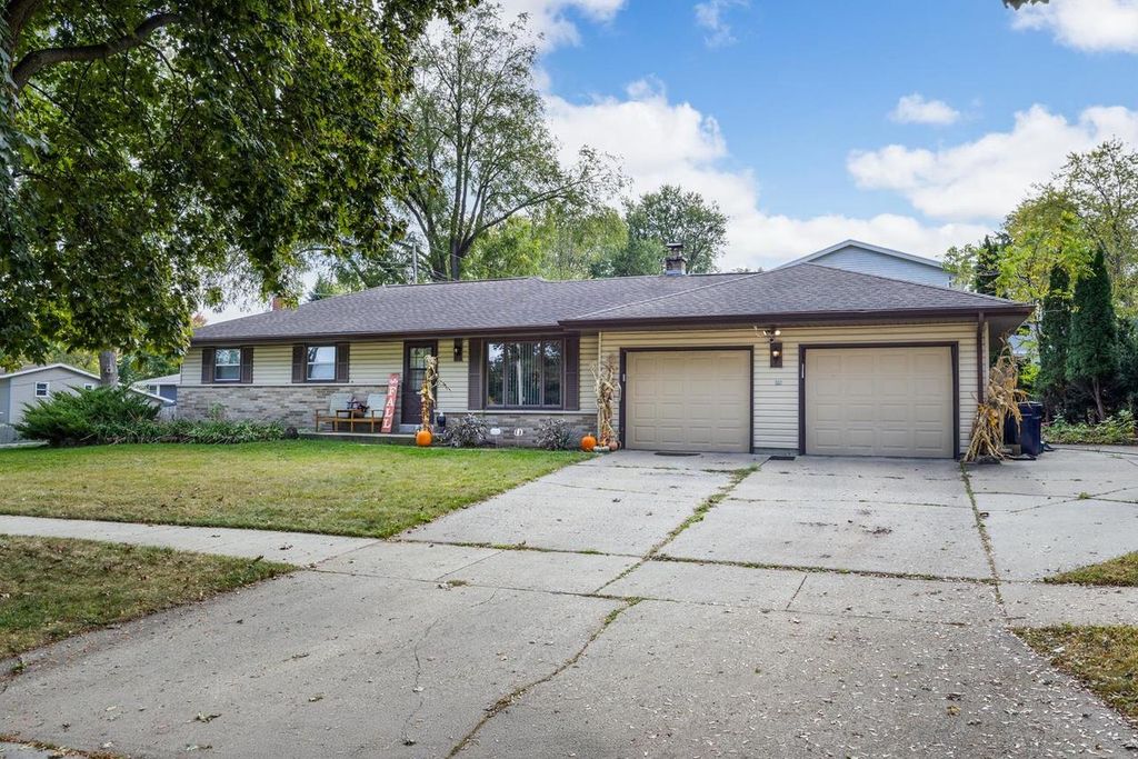 Photo of 2219 Elizabeth STREET, Janesville, WI 53548 (MLS # 2010818)
