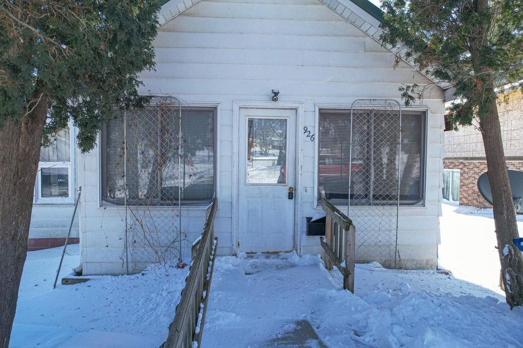 Photo of 926 Pine AVENUE, Hillsboro, WI 54634 (MLS # 2019398)