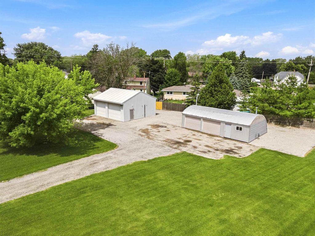 Photo of 1250 Plank ROAD, Menasha, WI 54952 (MLS # 50327387)