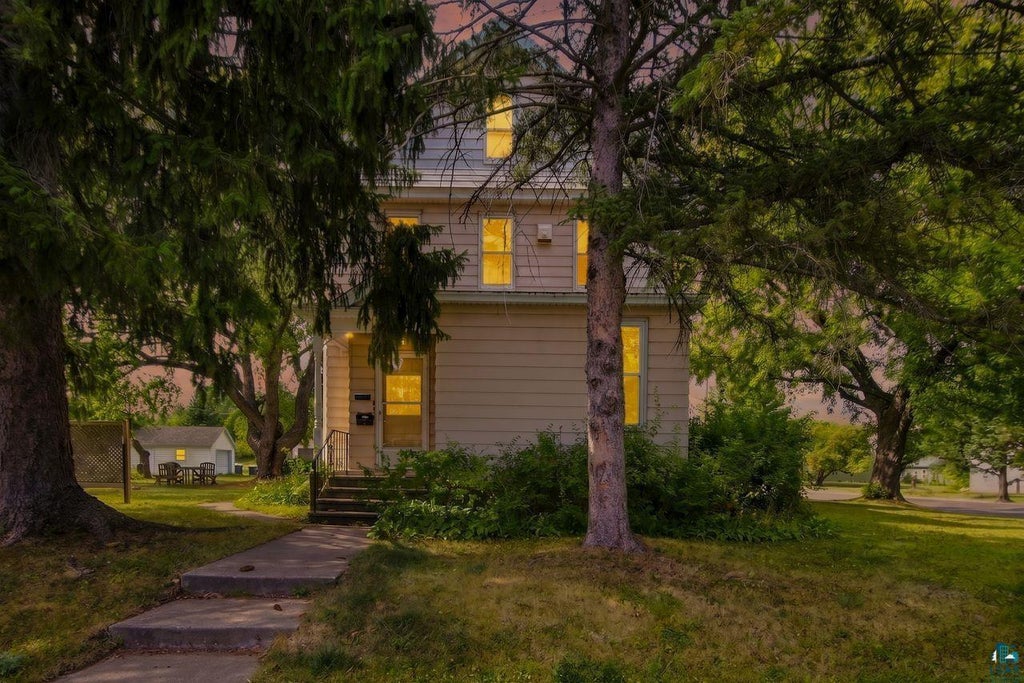 Photo of 1103 Beaser AVENUE, Ashland, WI 54806 (MLS # 6127802)