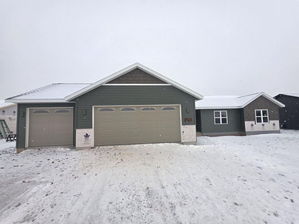 Photo of W5634 Tonys WAY, Appleton, WI 54915 (MLS # 50319481)