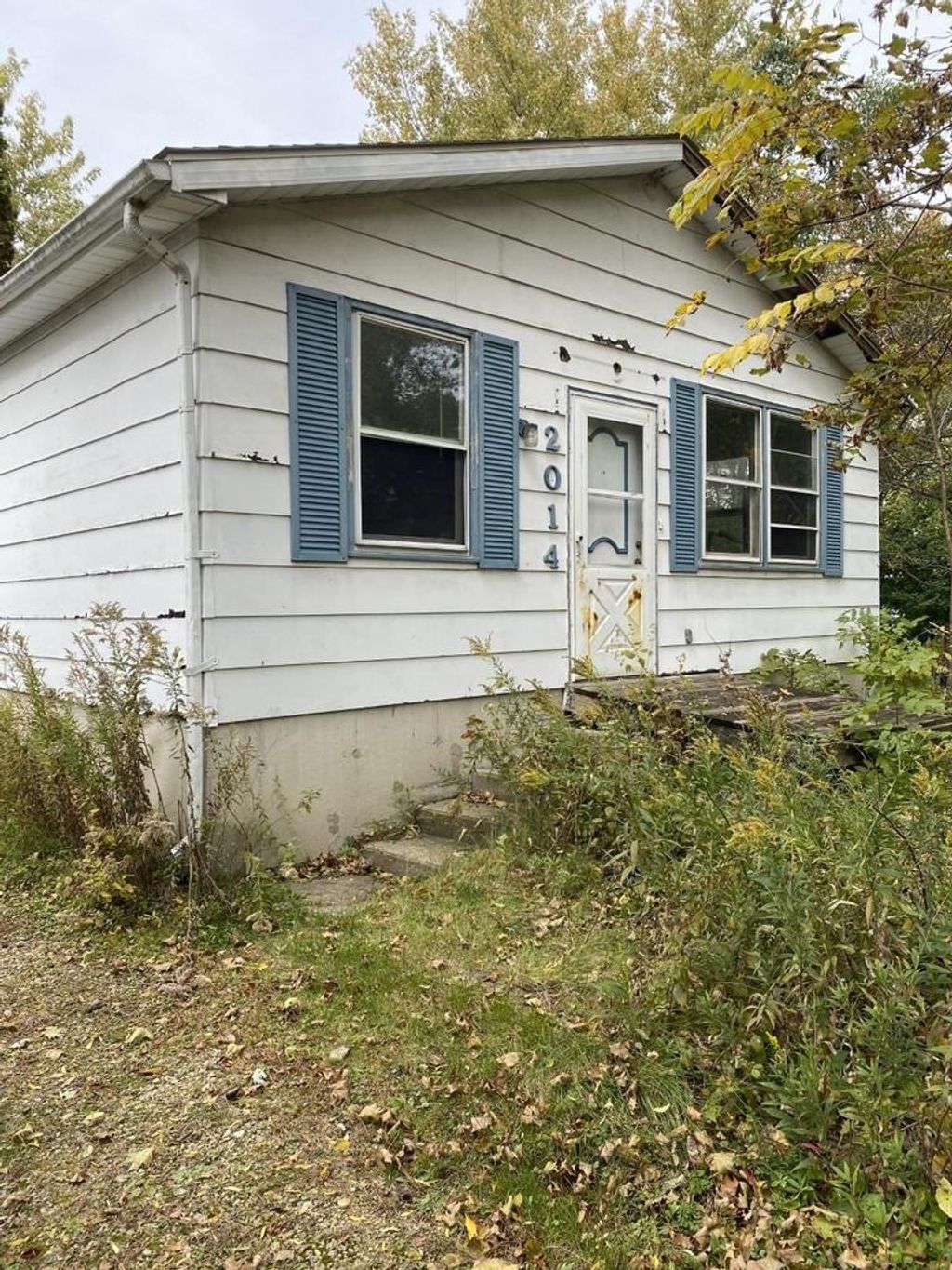 Photo of 9607 S Bergamont DRIVE, Franklin, WI 53132 (MLS # 1945231)