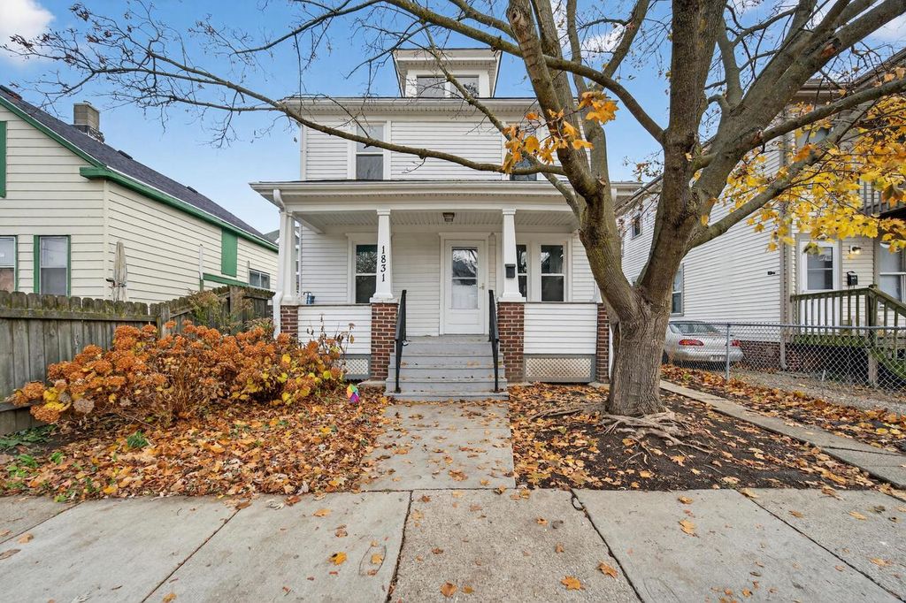 Photo of 1831 Superior STREET, Racine, WI 53402 (MLS # 1943642)