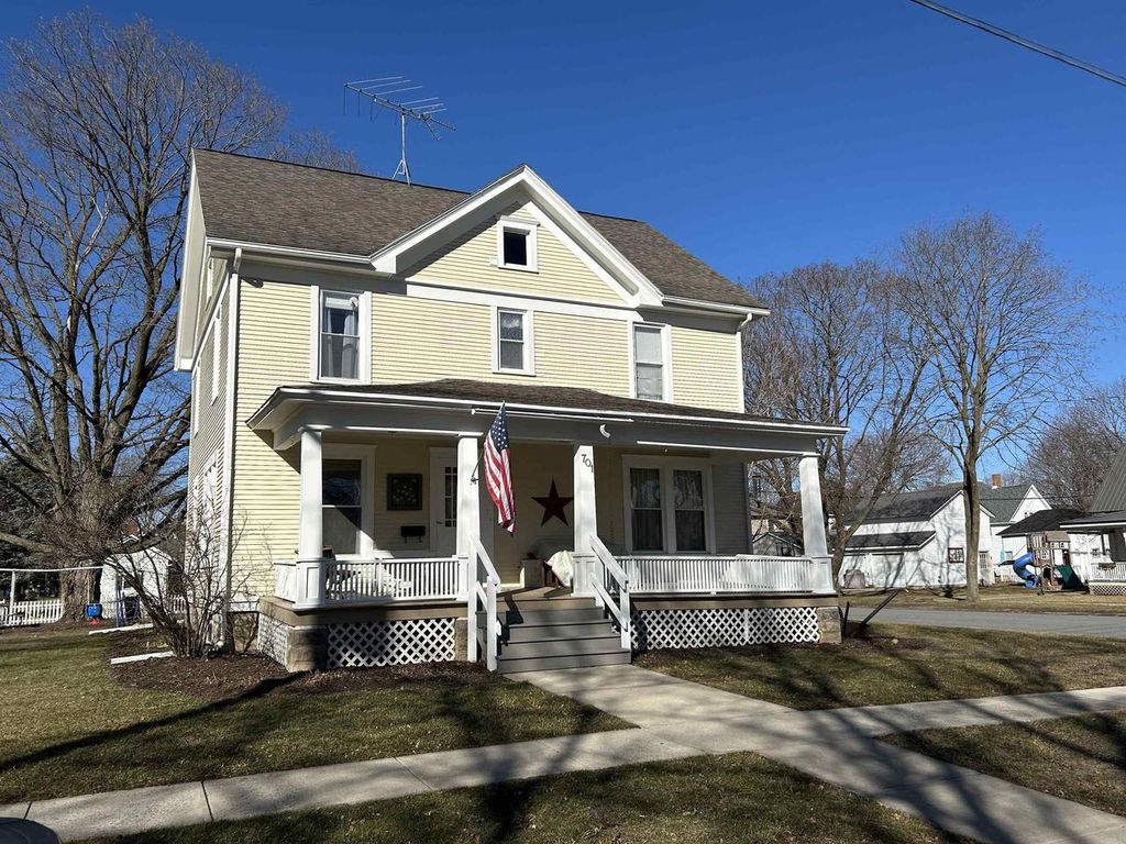 Photo of 701 E 2nd AVENUE, Brodhead, WI 53520 (MLS # 2011097)