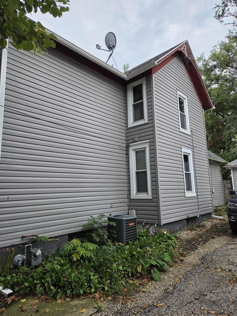 Photo of 418 S Academy STREET, Janesville, WI 53548 (MLS # 2031974)