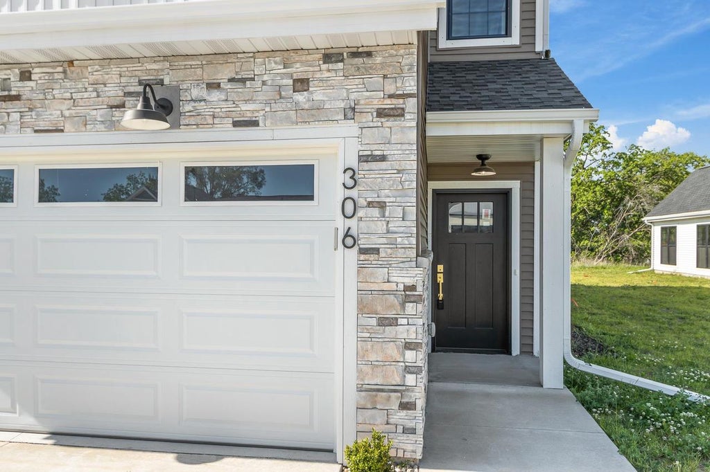 Photo of 306 Willow STREET #306, Pardeeville, WI 53954 (MLS # 2027065)