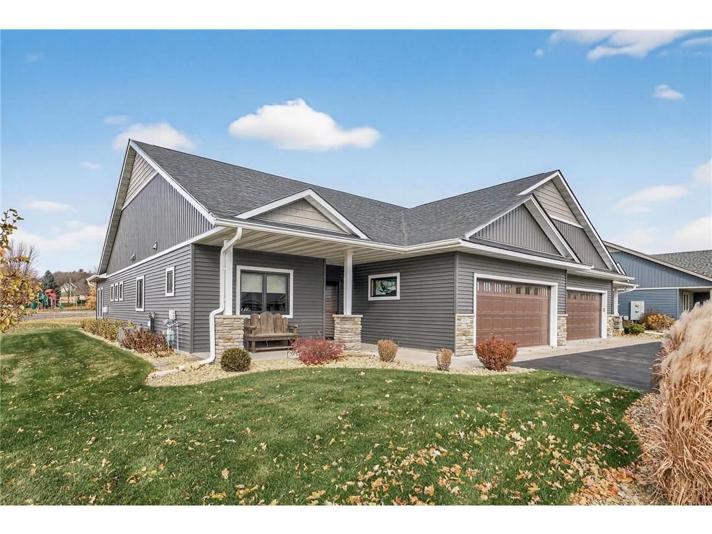 Photo of 1041 Legend LANE, River Falls, WI 54022 (MLS # 6816290)