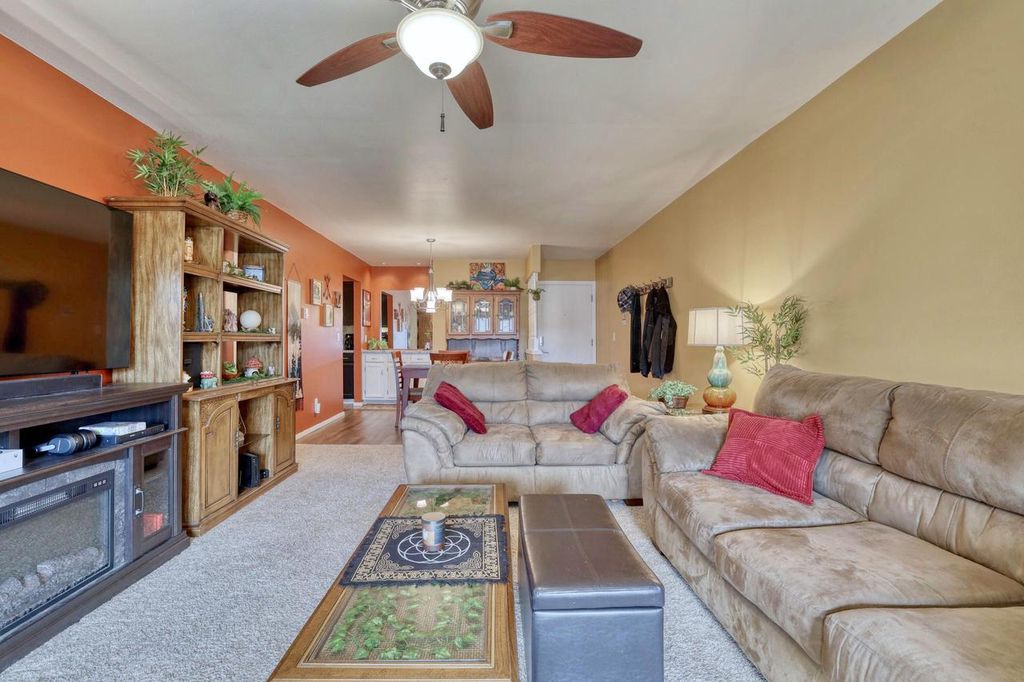 Photo of 629 Westridge DRIVE #9, West Bend, WI 53095 (MLS # 1952493)