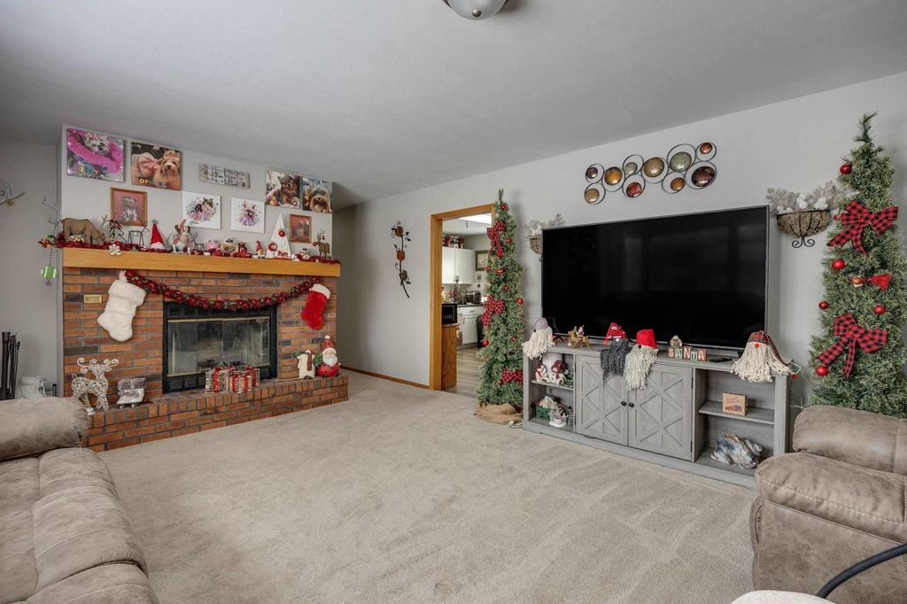 Photo of 2327 Butlin DRIVE, Beloit, WI 53511 (MLS # 2015439)