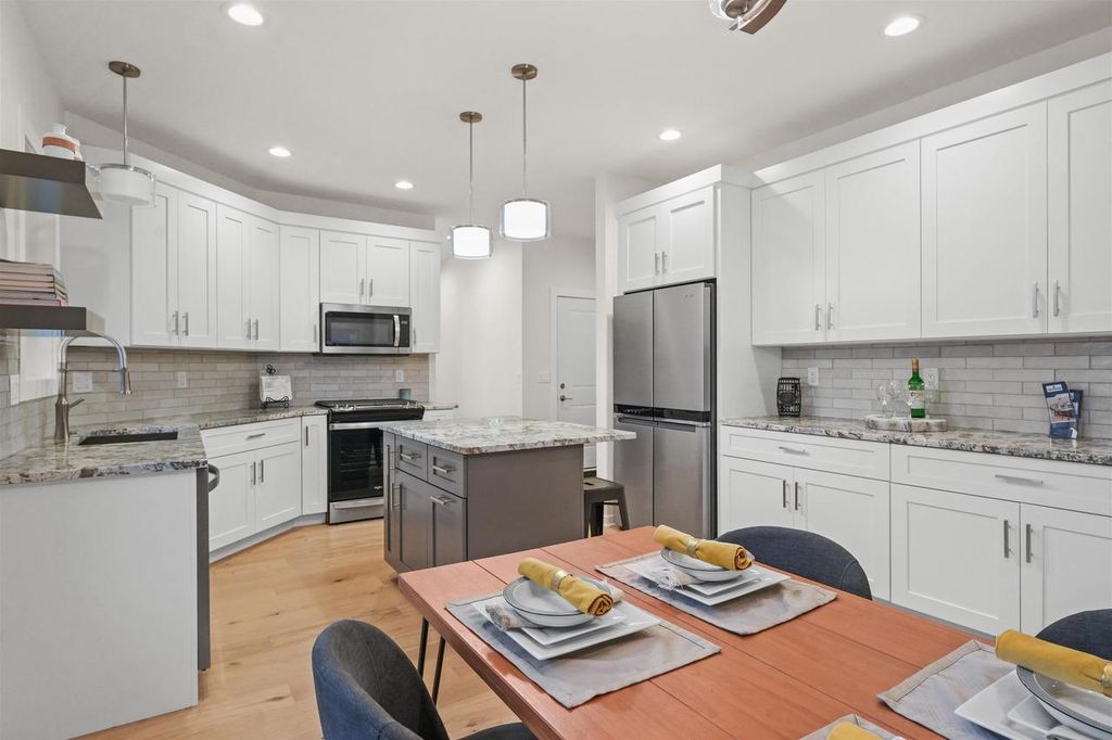 Photo of 117 Ashberry LANE, Stoughton, WI 53558 (MLS # 2017600)