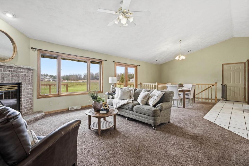 Photo of W4967 Burdick ROAD, Black Creek, WI 54106 (MLS # 50323760)