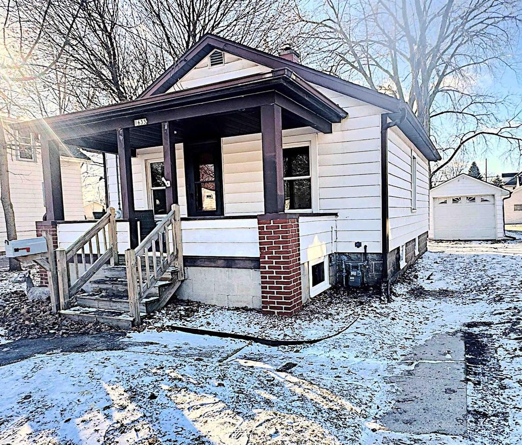 Photo of 1633 Burdick STREET, Oshkosh, WI 54901 (MLS # 50320012)