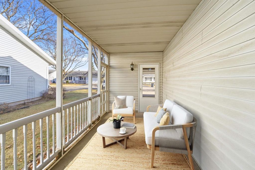 Photo of 637 E Scott STREET, Fond Du Lac, WI 54935 (MLS # 50320007)