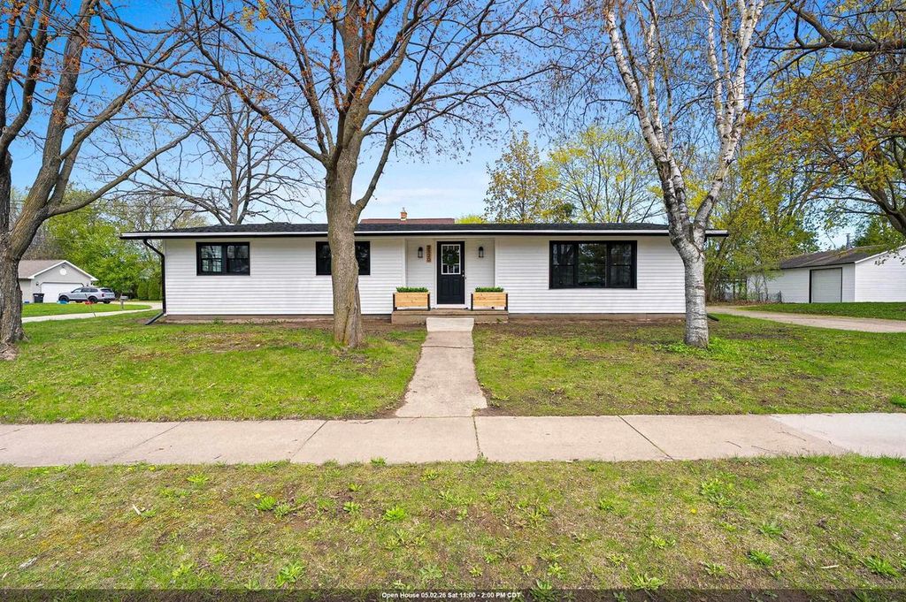 Photo of 2120 Crane STREET, Oshkosh, WI 54901 (MLS # 50324556)