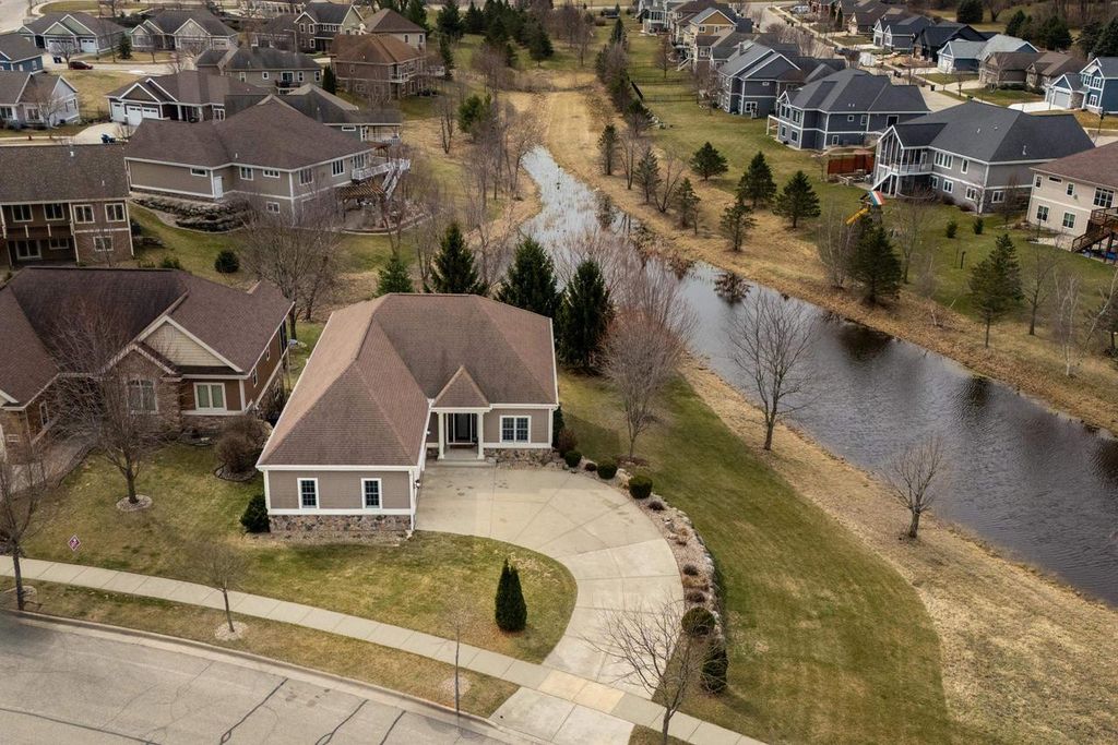 Photo of 269 W Nelson STREET, Deerfield, WI 53531 (MLS # 2019518)