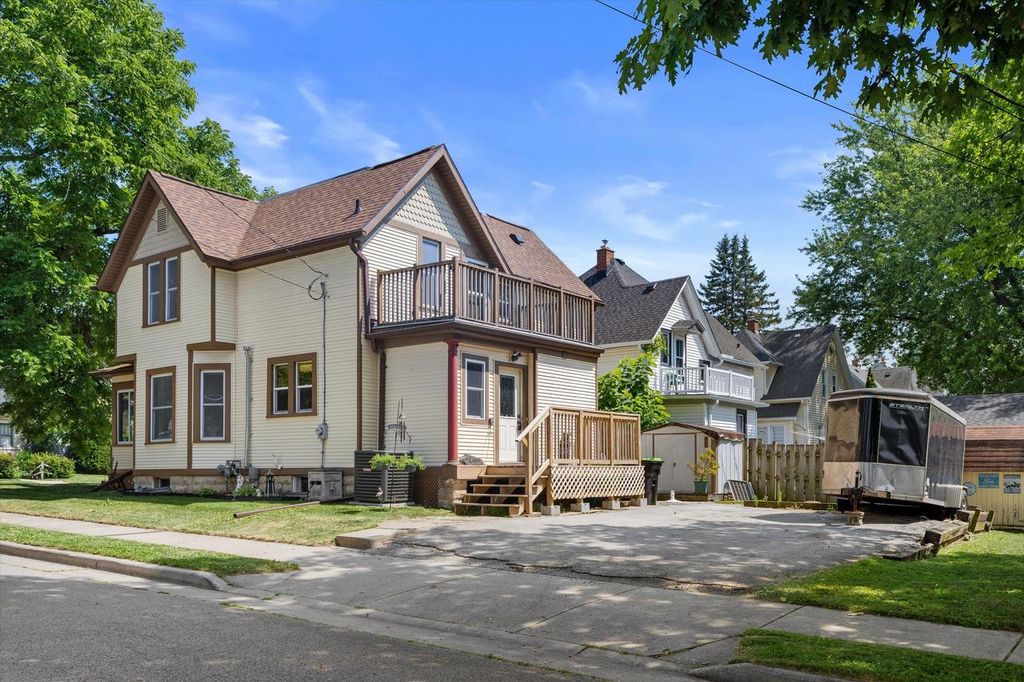 Photo of 105 S Rural STREET, Hartford, WI 53027 (MLS # 1972675)