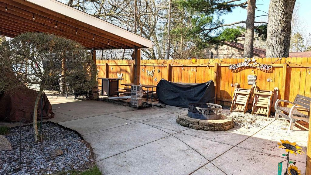Photo of W4009 County Road C, Montello, WI 53949 (MLS # 2021400)