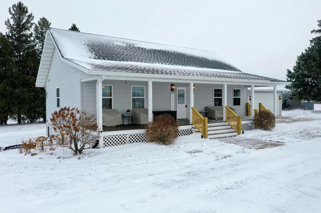 Photo of N925 Gibson DRIVE, Medford, WI 54451 (MLS # 22505630)