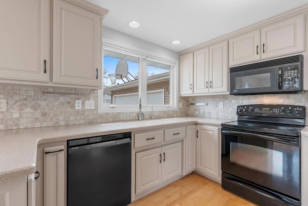 Photo of 736 Melissa STREET, Menasha, WI 54952 (MLS # 50324456)