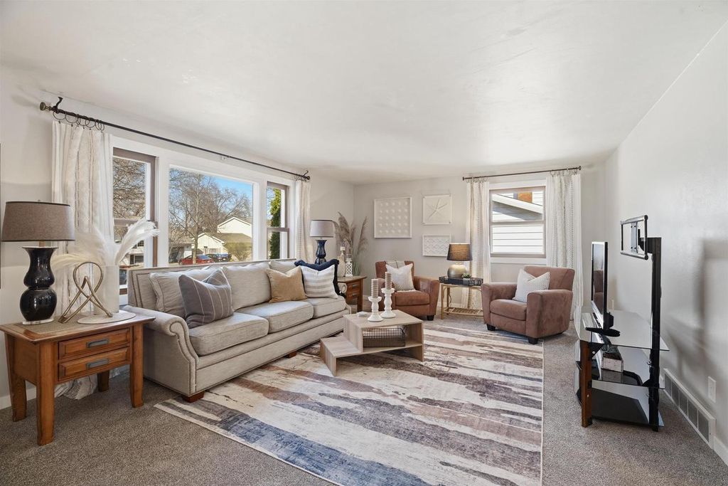 Photo of 1223 W Grant STREET, Appleton, WI 54914 (MLS # 50323463)