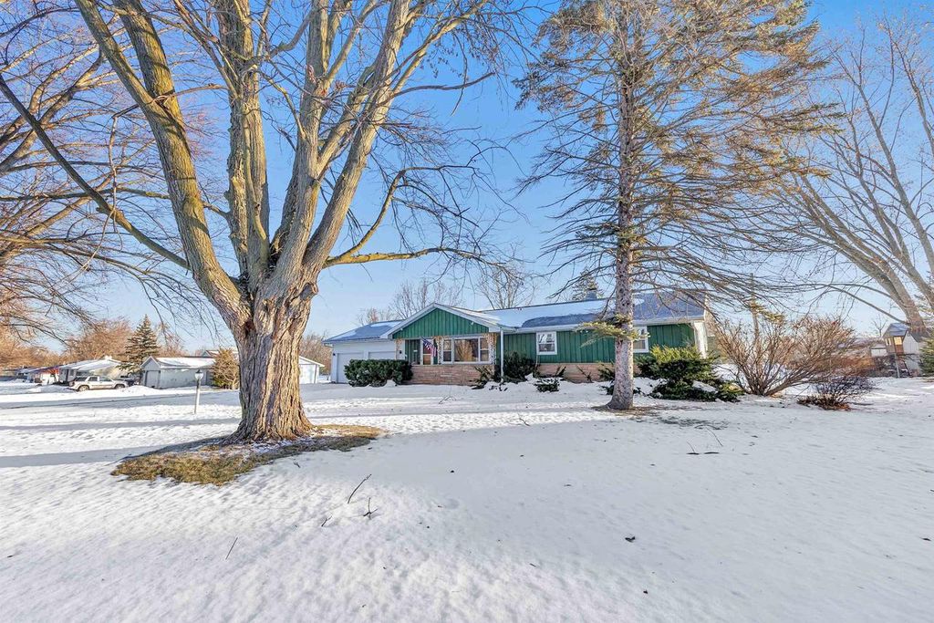 Photo of N1340 Ellen LANE, Greenville, WI 54942 (MLS # 50319431)
