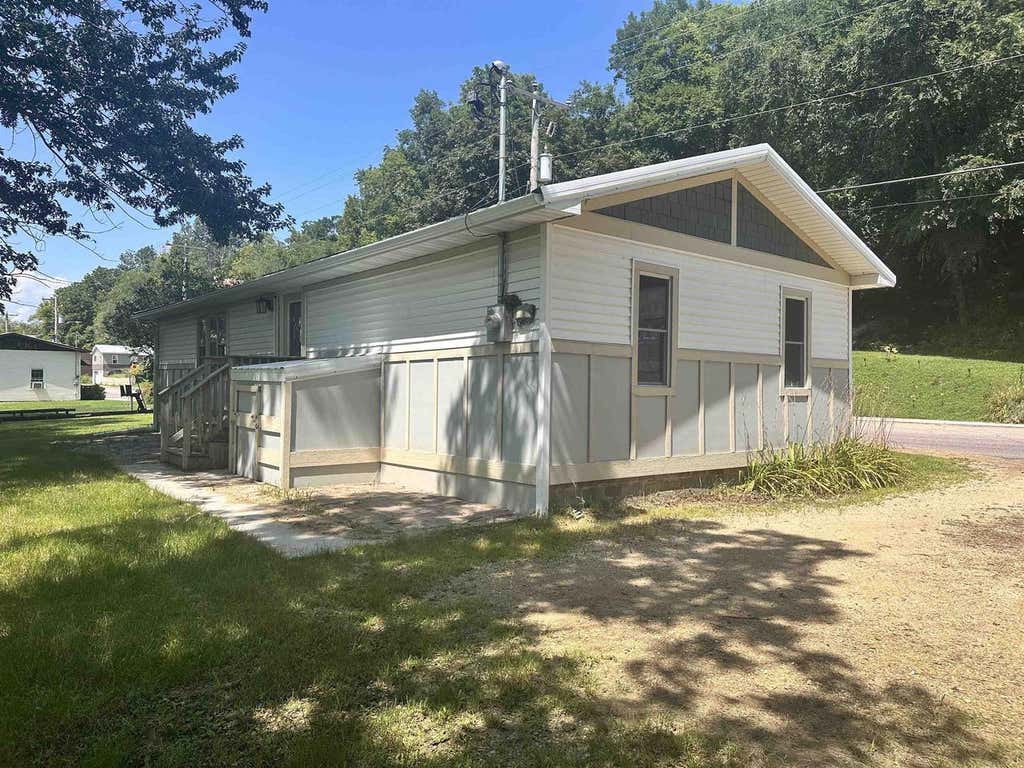 Photo of 349 Spring STREET, Lynxville, WI 54626 (MLS # 2029908)