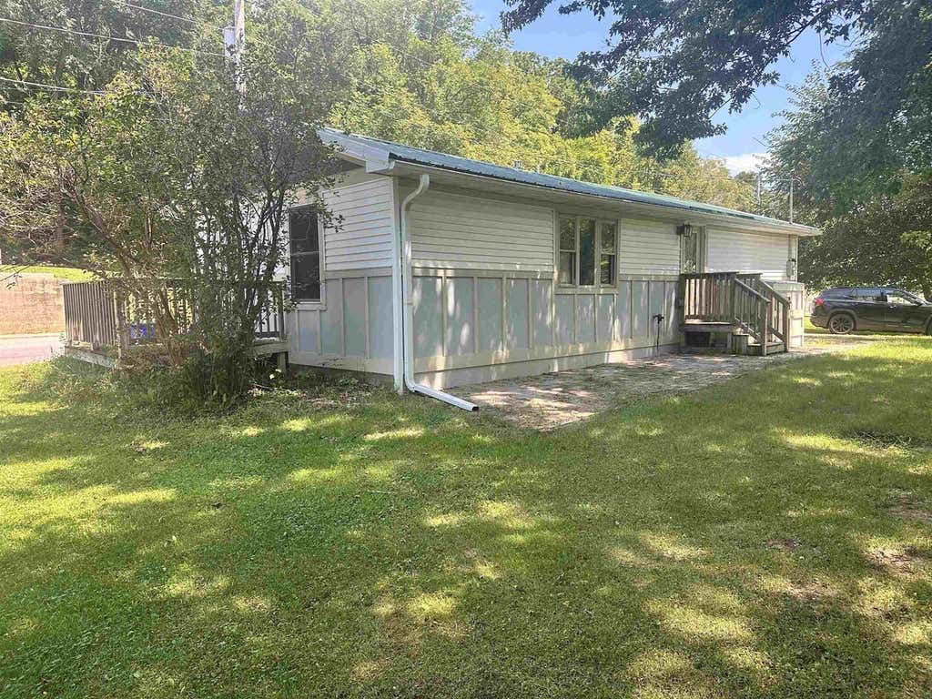Photo of 349 Spring STREET, Lynxville, WI 54626 (MLS # 2029908)