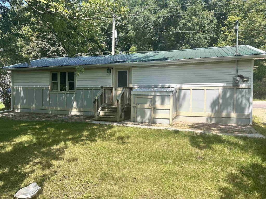 Photo of 349 Spring STREET, Lynxville, WI 54626 (MLS # 2029908)