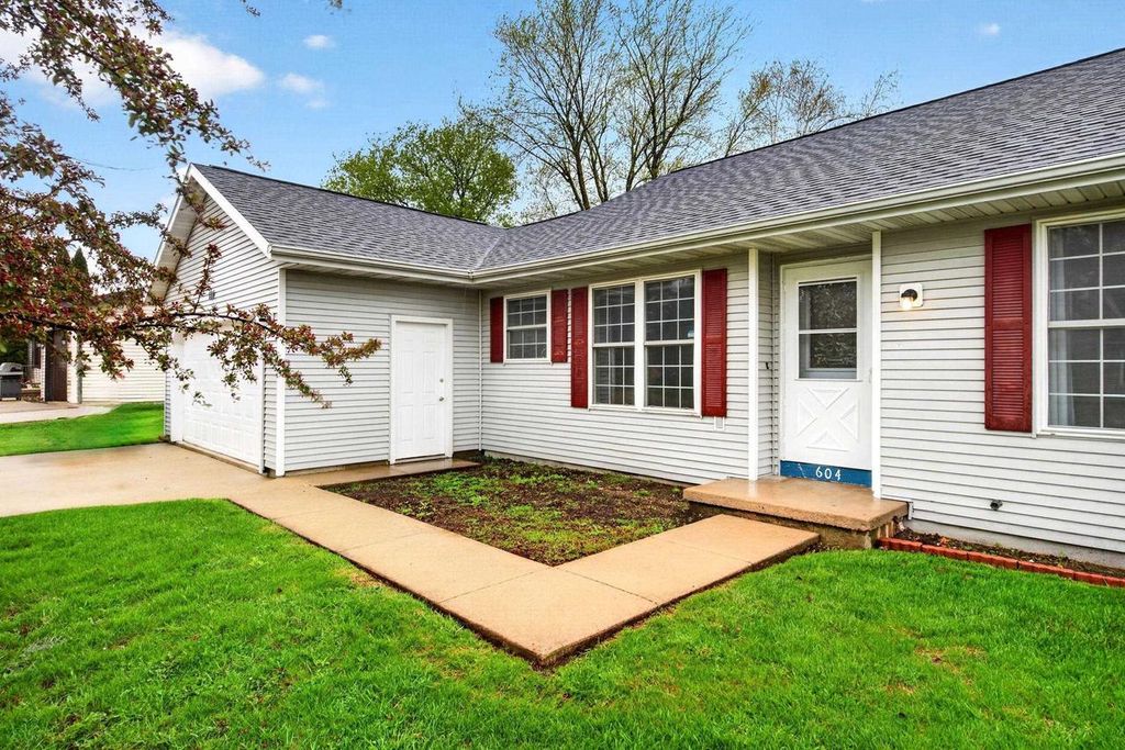 Photo of 604 Sunrise DRIVE, Ripon, WI 54971 (MLS # 2021897)