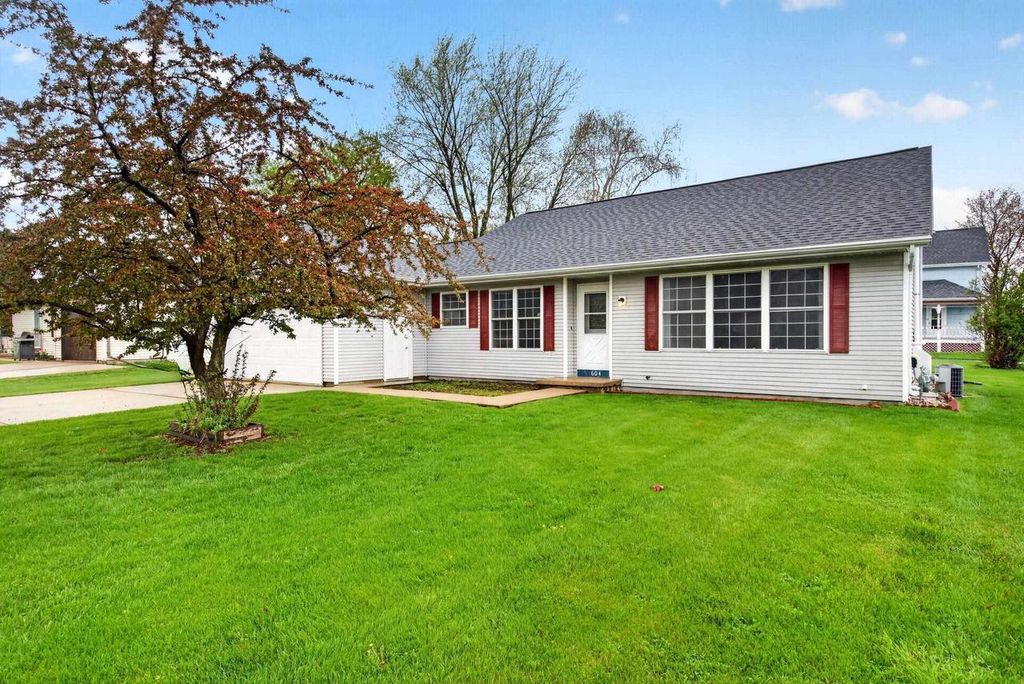 Photo of 604 Sunrise DRIVE, Ripon, WI 54971 (MLS # 2021897)