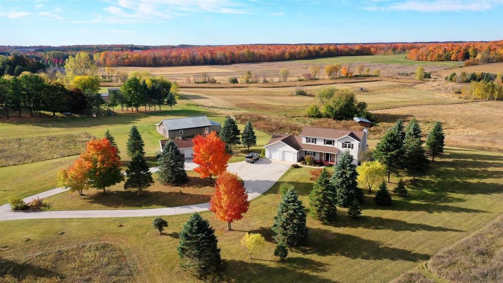 Photo of 4879 Mathey ROAD, Sturgeon Bay, WI 54235 (MLS # 50323575)
