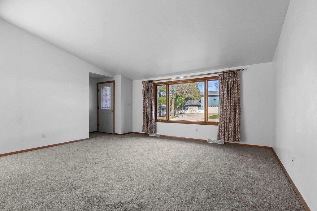 Photo of 1355 E Zingler AVENUE, Shawano, WI 54166 (MLS # 50324270)