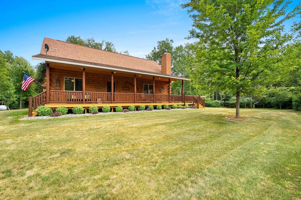 Photo of W13501 Merlin LANE, Crivitz, WI 54114 (MLS # 50330247)