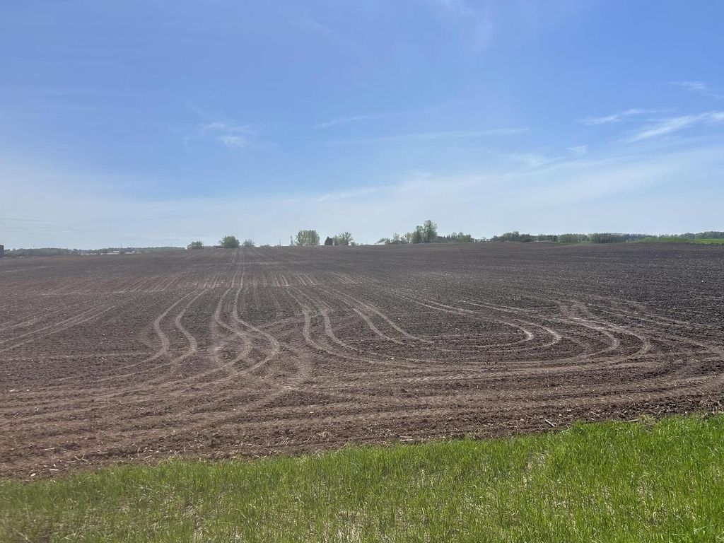 Photo of Hofa Park DRIVE, Pulaski, WI 54162 (MLS # 50325723)