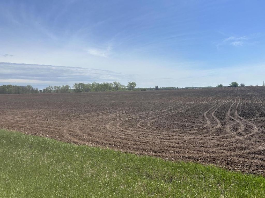 Photo of Hofa Park DRIVE, Pulaski, WI 54162 (MLS # 50325723)