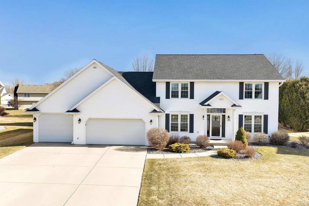 Photo of 2011 Whistling Swan CIRCLE, De Pere, WI 54151 (MLS # 50322647)