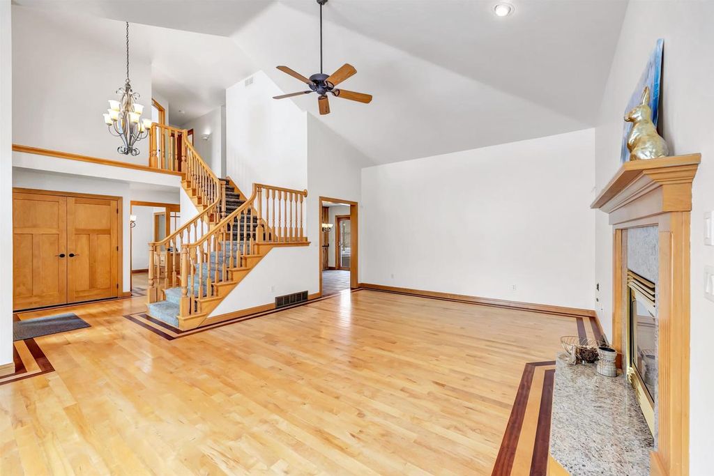 Photo of 1941 Horseshoe LANE, De Pere, WI 54115 (MLS # 50320648)