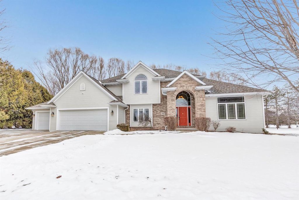 Photo of 1941 Horseshoe LANE, De Pere, WI 54115 (MLS # 50320648)