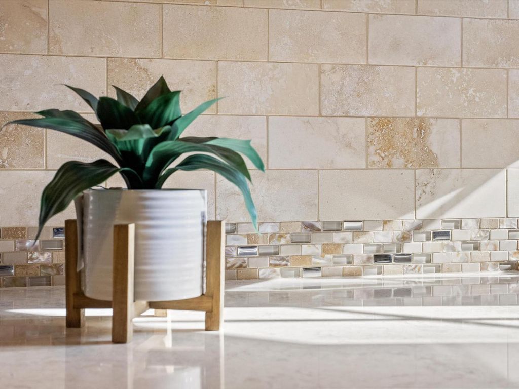 Photo of 1127 Tanglewood ROAD, Manitowoc, WI 54220 (MLS # 1940773)