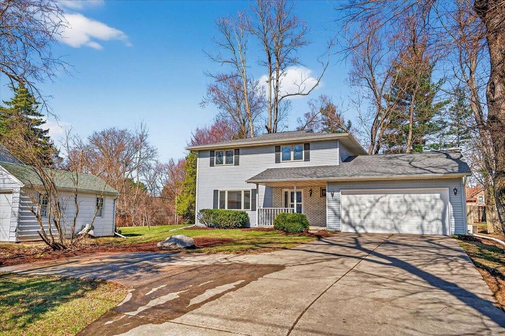 Photo of 1606 Capital AVENUE, Madison, WI 53705 (MLS # 2019612)