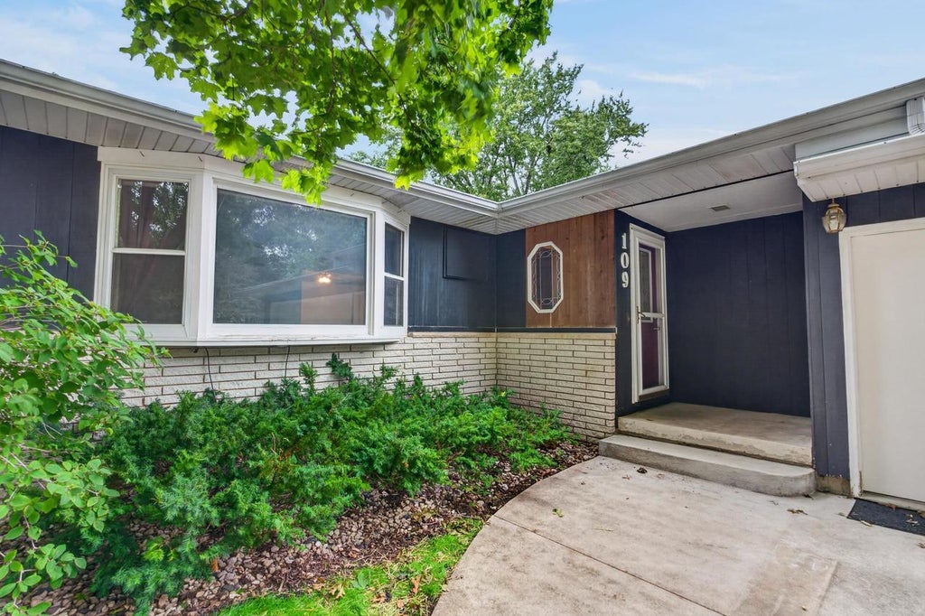 Photo of 109 Lucille STREET, Verona, WI 53593 (MLS # 2033324)